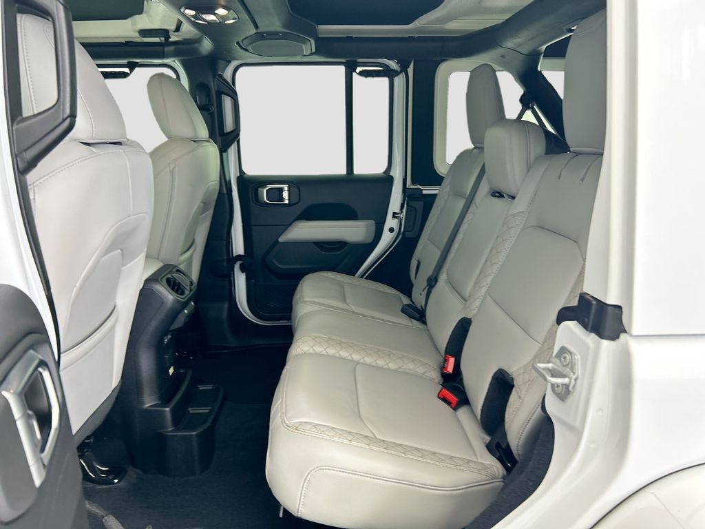 Thumbnail: 2023 Jeep Wrangler - 20