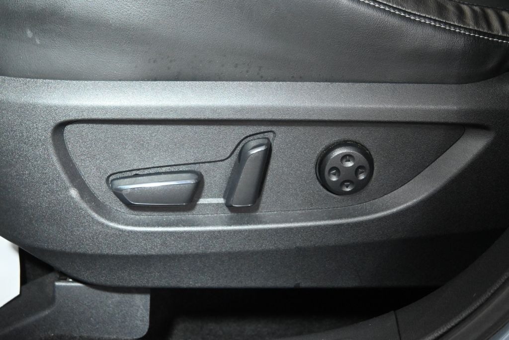 2022 INFINITI QX50 Luxe 26
