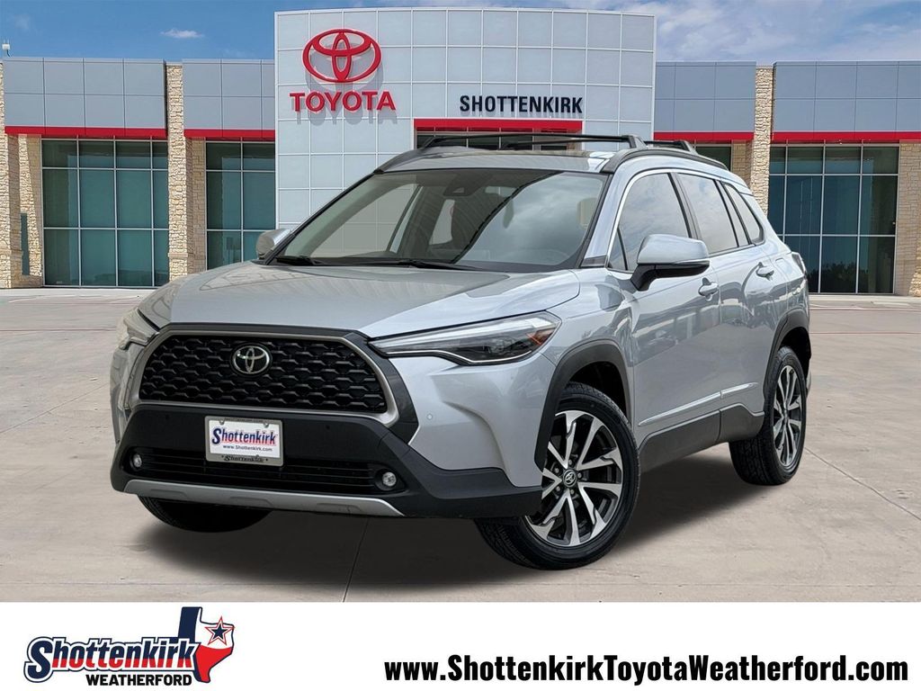 Used 2022 Toyota Corolla Cross XLE