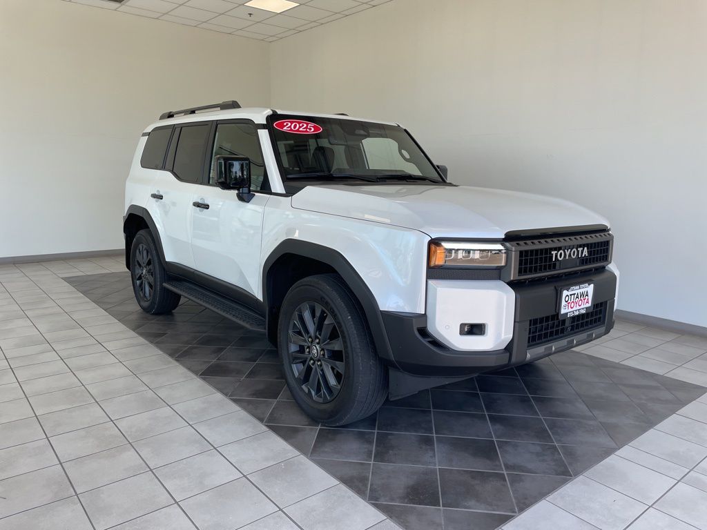 White (Wind Chill Pearl) 2025 Toyota Land Cruiser 4WD SUV / Crossover Four-Wheel Drive 8-Speed Automatic