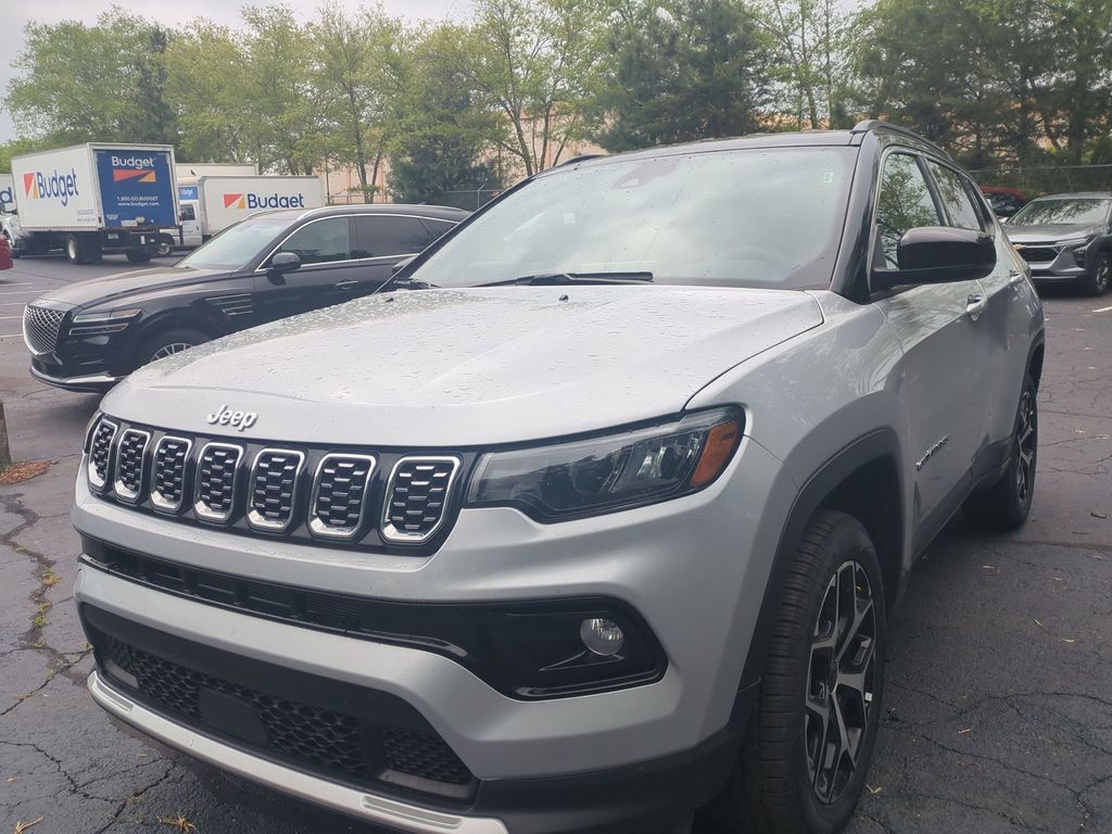 Silver Zynith Metallic Clearcoat 2025 Jeep Compass Limited 4WD SUV / Crossover Four-Wheel Drive 8-Speed Automatic