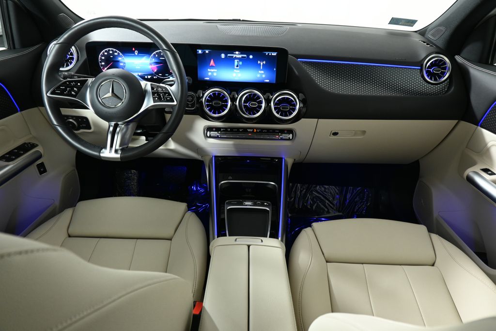 Thumbnail: 2025 Mercedes-Benz GLA - 4