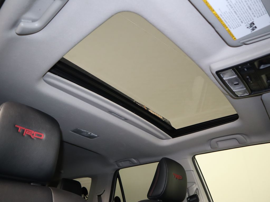 Thumbnail: 2023 Toyota 4Runner - 19