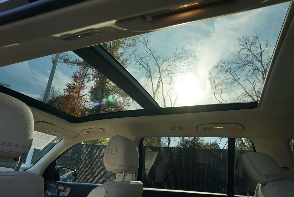 Thumbnail: 2024 Mercedes-Benz GLS - 16