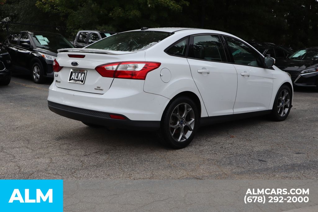2013 Ford Focus SE photo 4