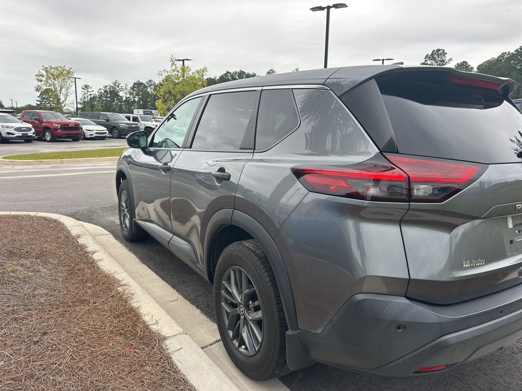 2021 Gun Metallic Nissan Rogue S FWD SUV