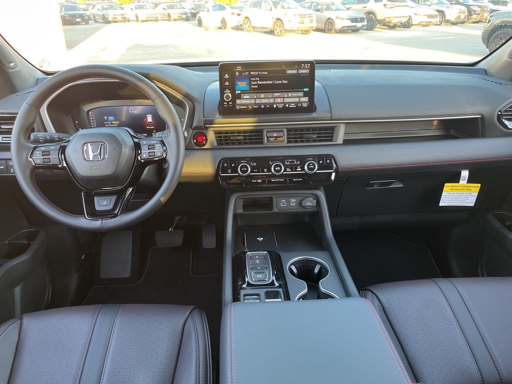 Thumbnail: 2025 Honda Pilot - 9