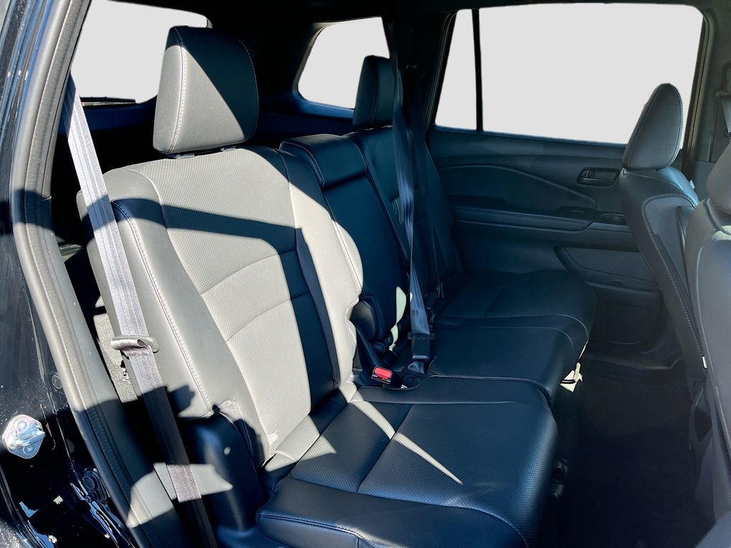 2022 Honda Passport EX-L Black at AutoSavvy Houston Northwest