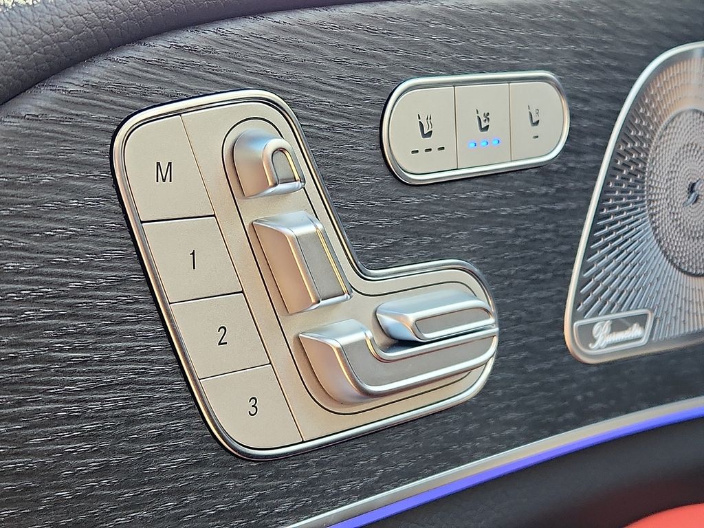 Thumbnail: 2026 Mercedes-Benz GLE - 16