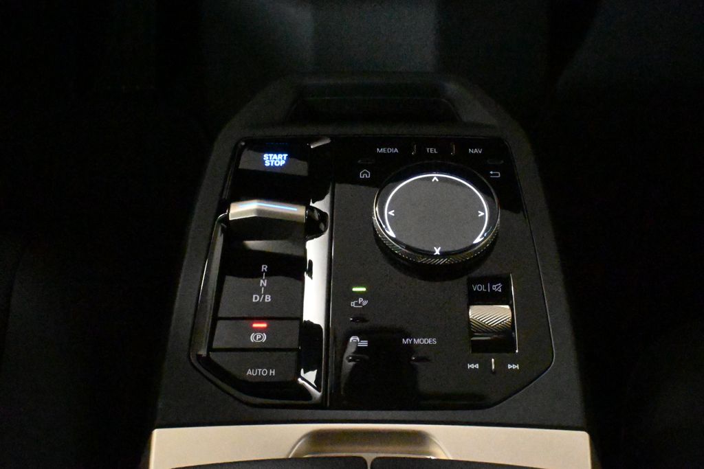 Thumbnail: 2025 BMW iX - 24