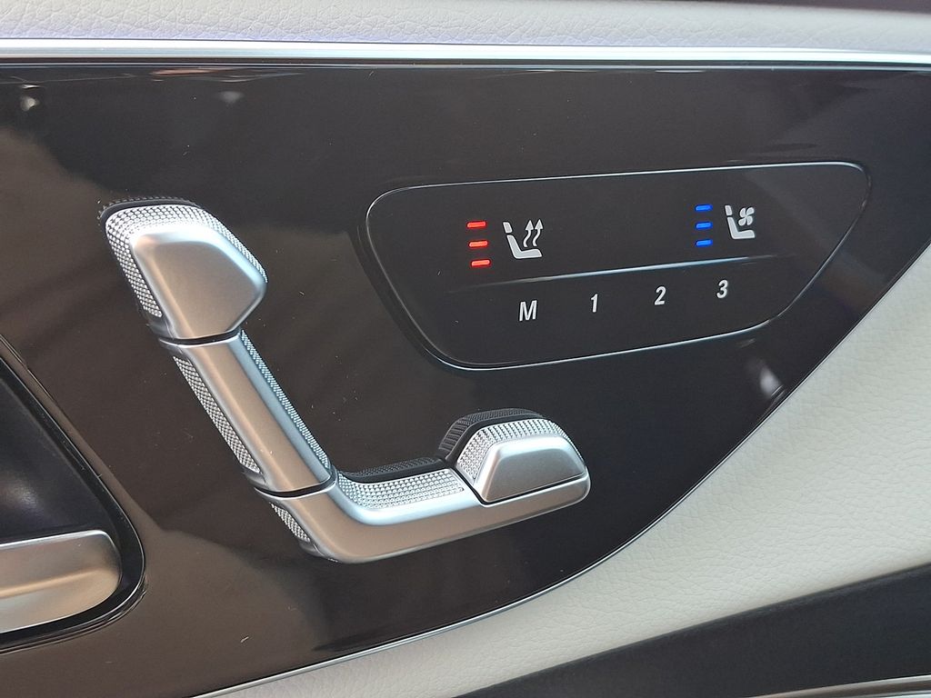 Thumbnail: 2026 Mercedes-Benz GLC - 17