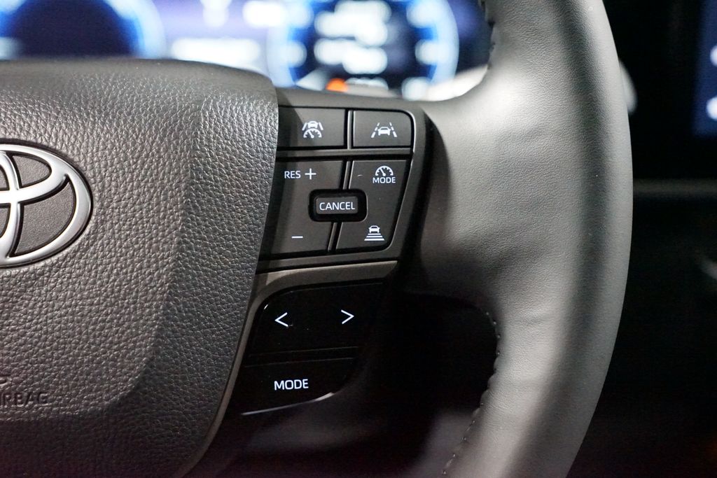 Thumbnail: 2025 Toyota Camry - 13