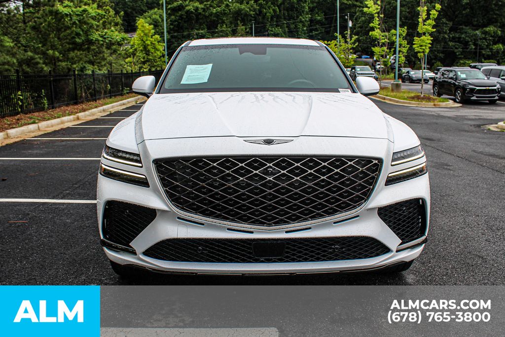 Used 2025 White Genesis 3.5T e-SC image 10