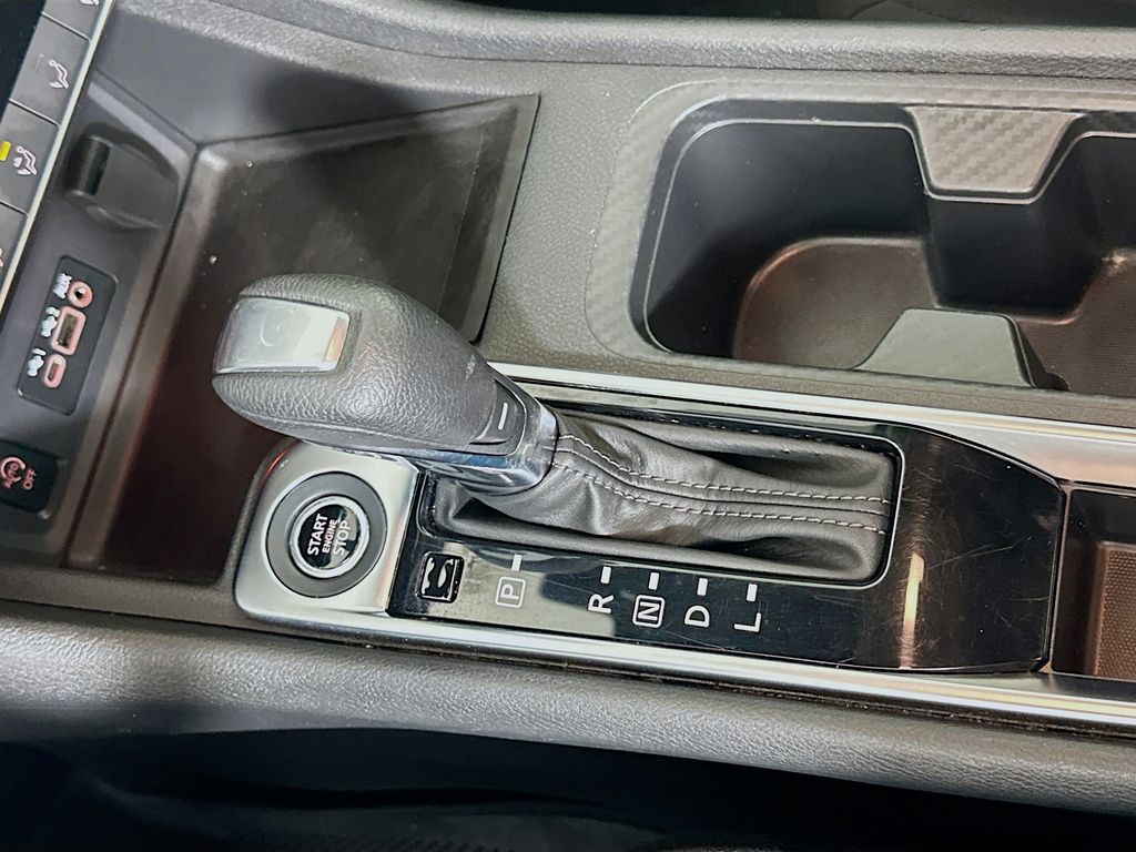 Thumbnail: 2024 Nissan Sentra - 16