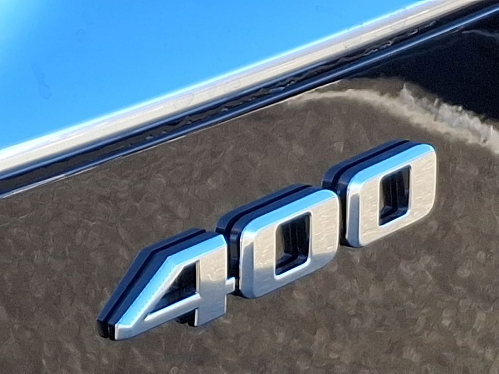 Thumbnail: 2025 Cadillac XT6 - 12