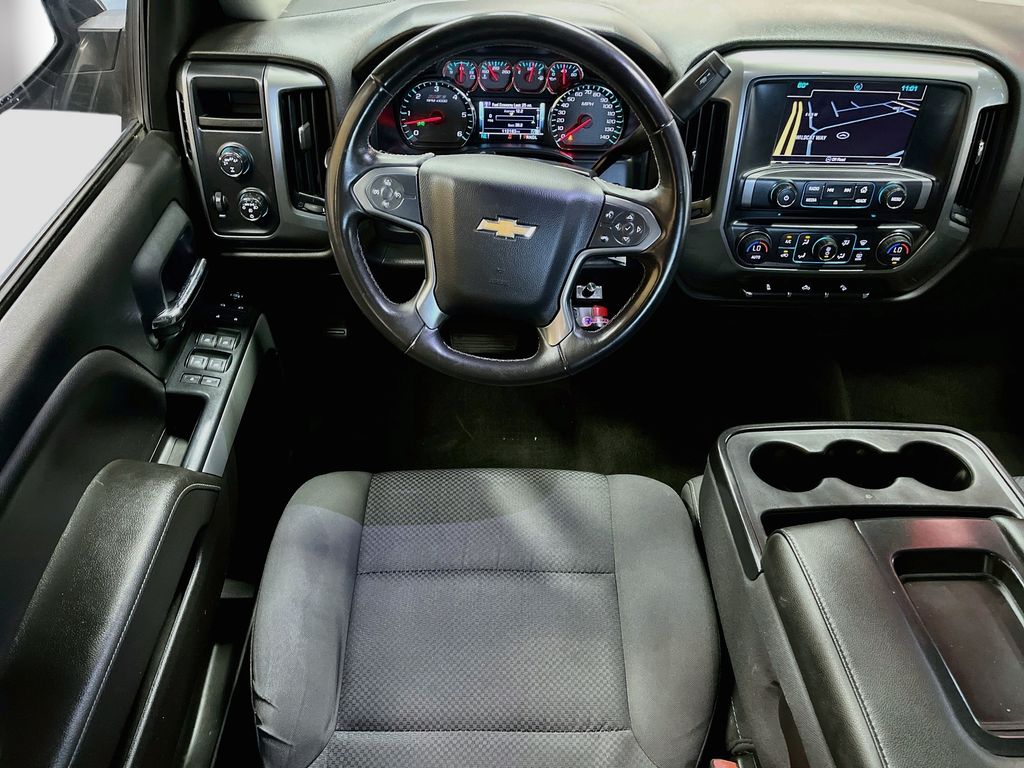 Used 2018 Graphite Metallic Chevrolet LT image 21