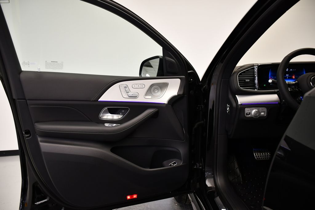 Thumbnail: 2026 Mercedes-Benz GLE - 32