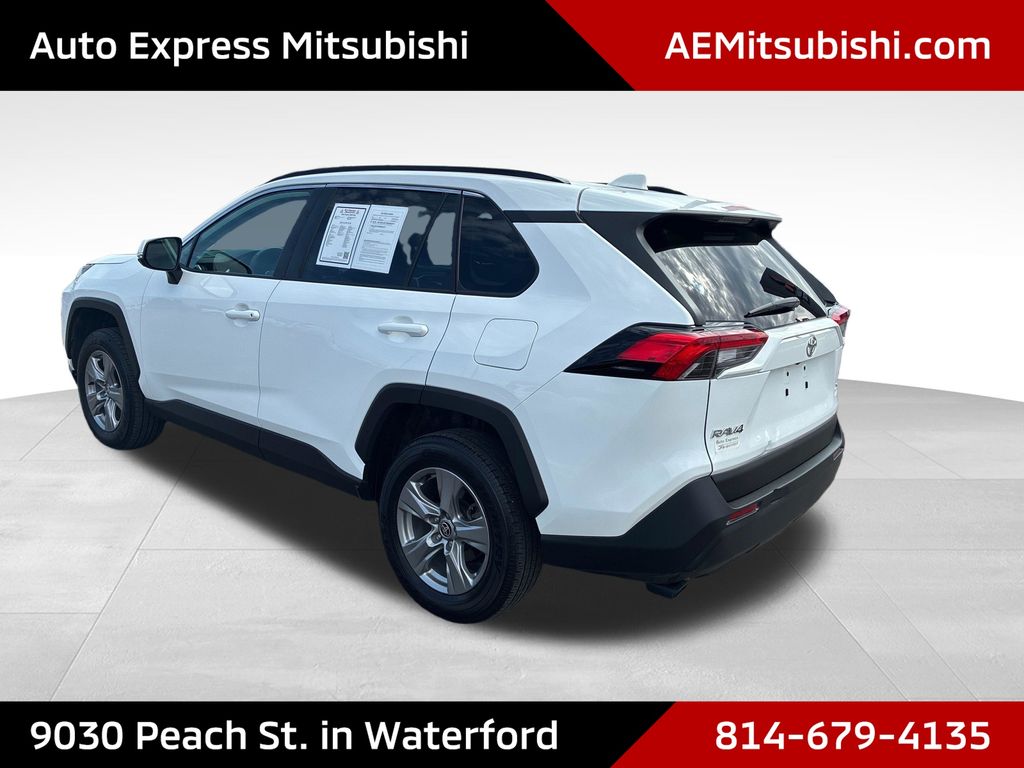2024 Toyota RAV4 XLE - 4