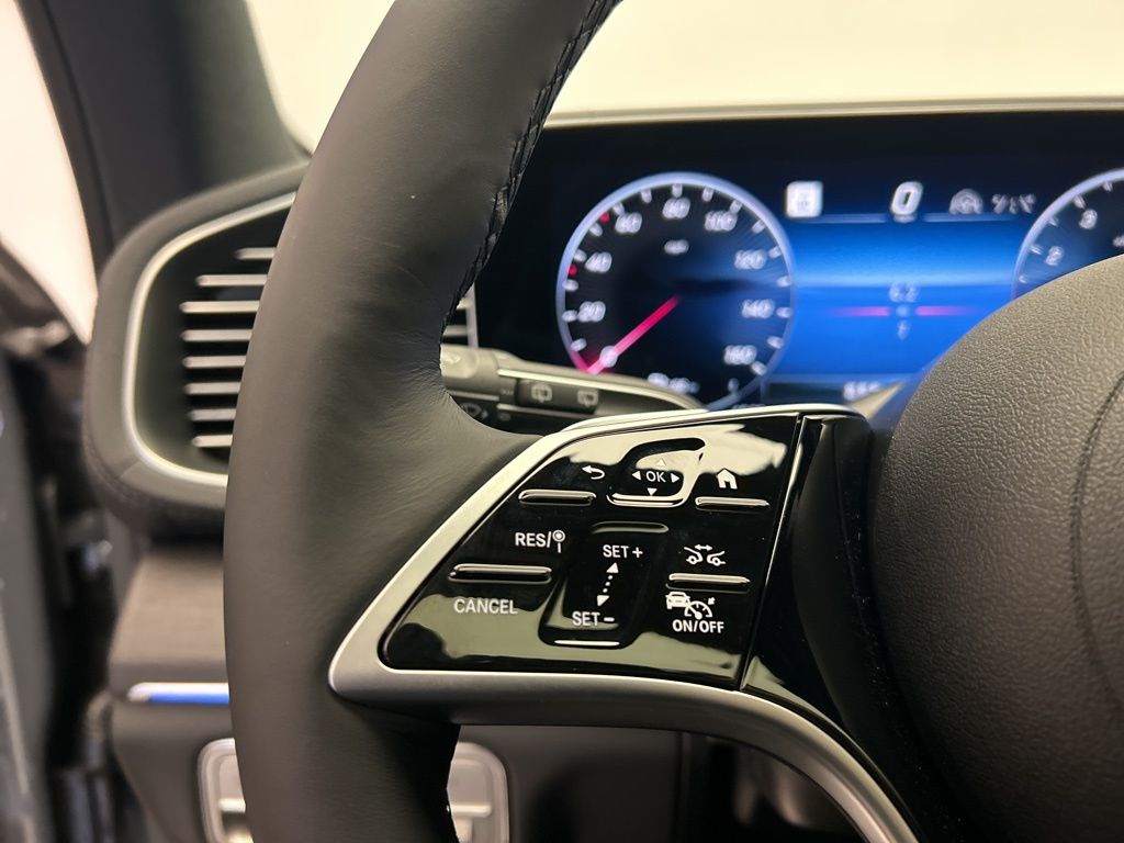 Thumbnail: 2026 Mercedes-Benz GLE - 14