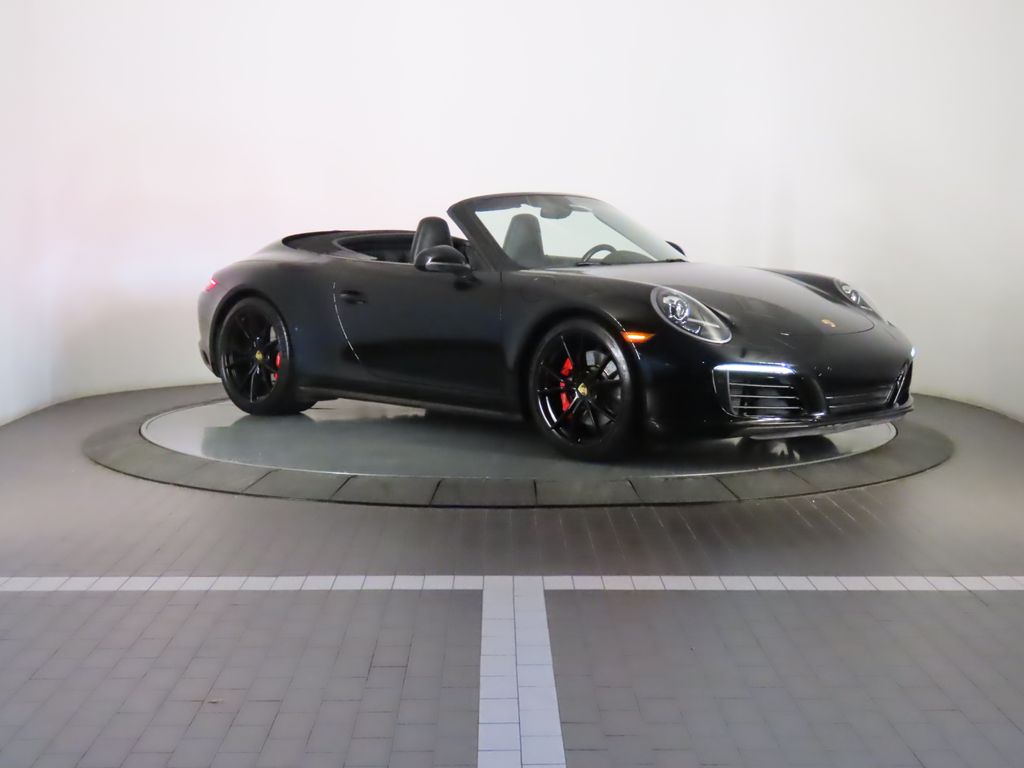 Thumbnail: 2018 Porsche 911 - 17