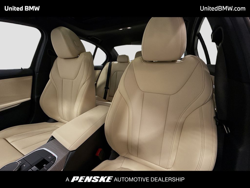 Thumbnail: 2026 BMW 3 Series - 5