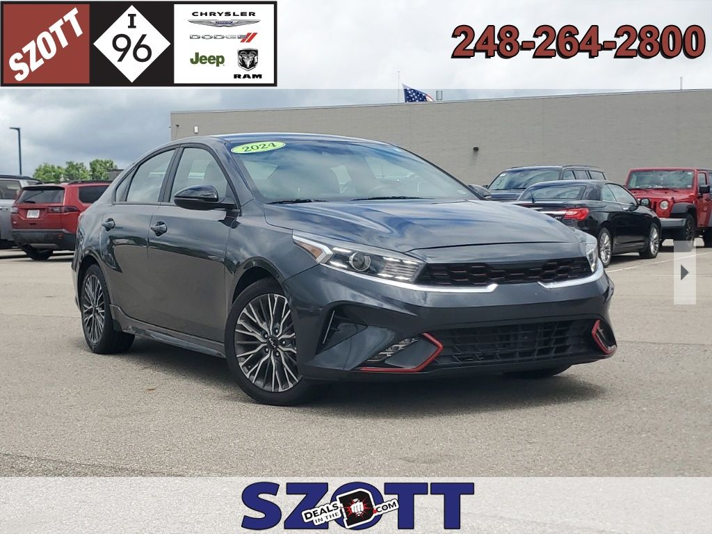Gravity Gray 2024 Kia Forte Sedan Front-Wheel Drive Continuously Variable Transmission