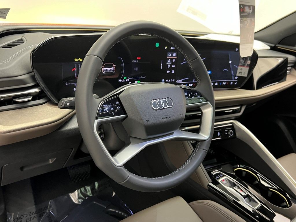 Thumbnail: 2025 Audi Q5 - 22