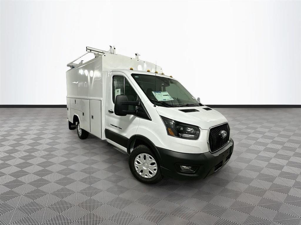 Oxford White 2026 Ford Transit Chassis Van Rear-Wheel Drive 