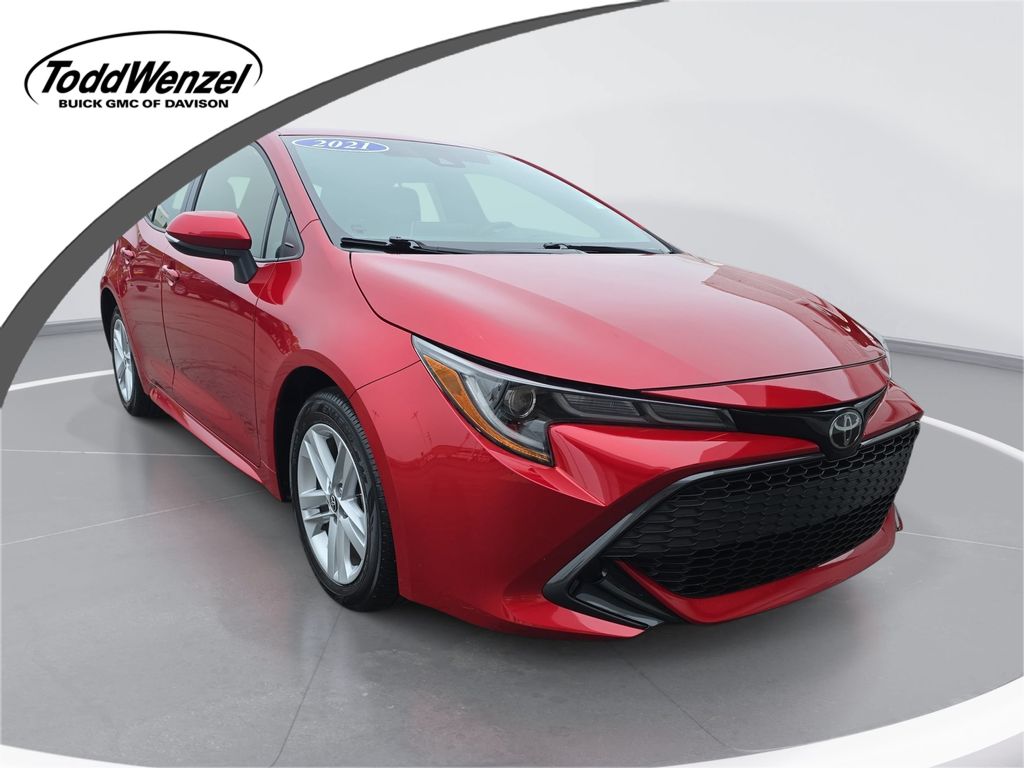 Red 2021 Toyota Corolla Hatchback SE FWD Hatchback Front-Wheel Drive Continuously Variable Transmission
