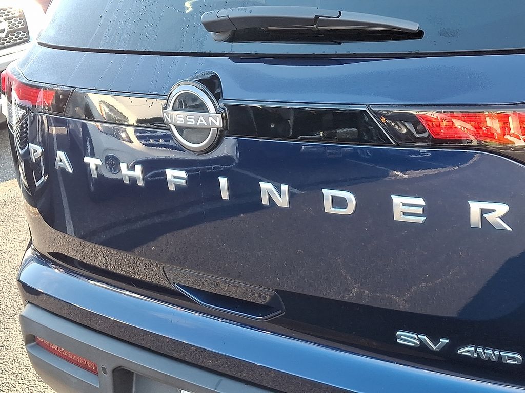 Thumbnail: 2022 Nissan Pathfinder - 30