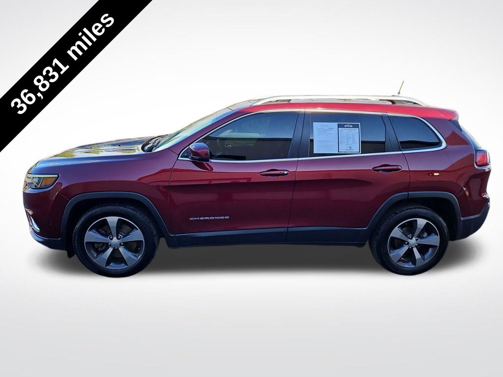 View vehicle photo 2