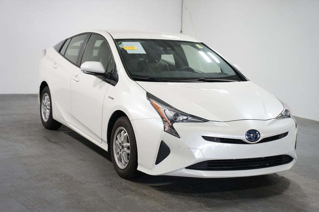 2018 Toyota Prius Two 3