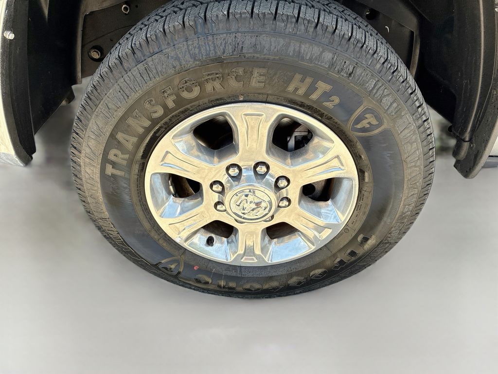 Used 2024 Silver Ram Big Horn image 29
