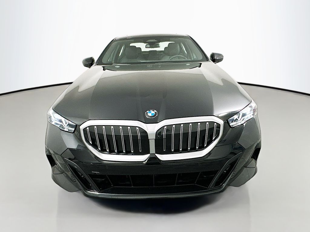 Thumbnail: 2026 BMW 5 Series - 2