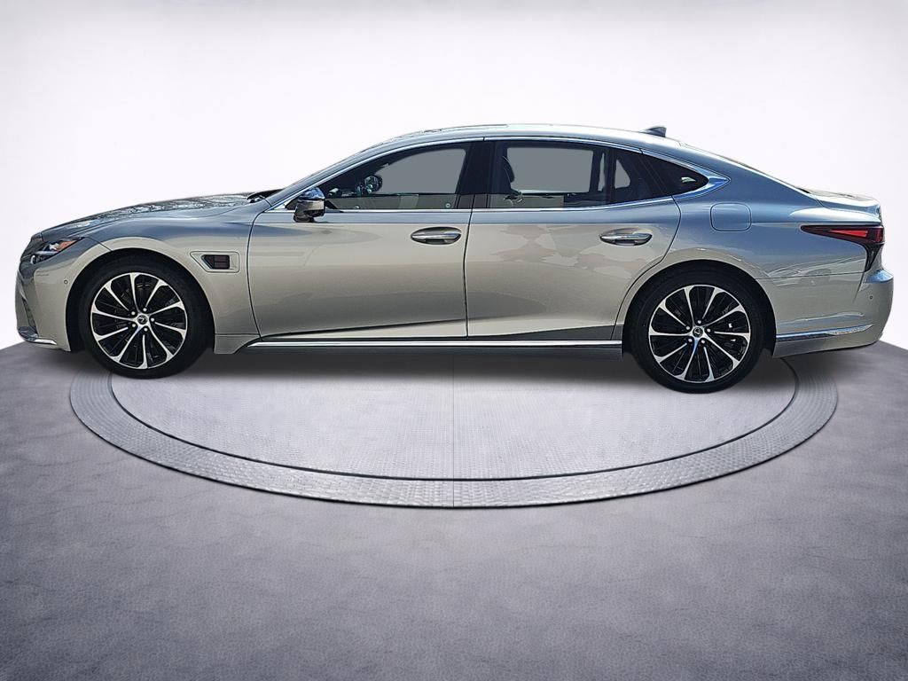 2023 Lexus LS 500h 