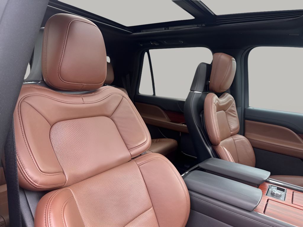 Used Car 2024 Lincoln Navigator  Utility L Reserve Four Wheel Drive For Sale Under $80,000 In Austin, Texas