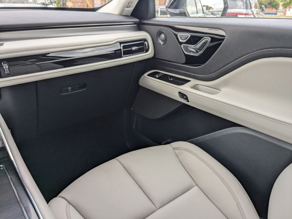 2025 Lincoln Aviator Premiere