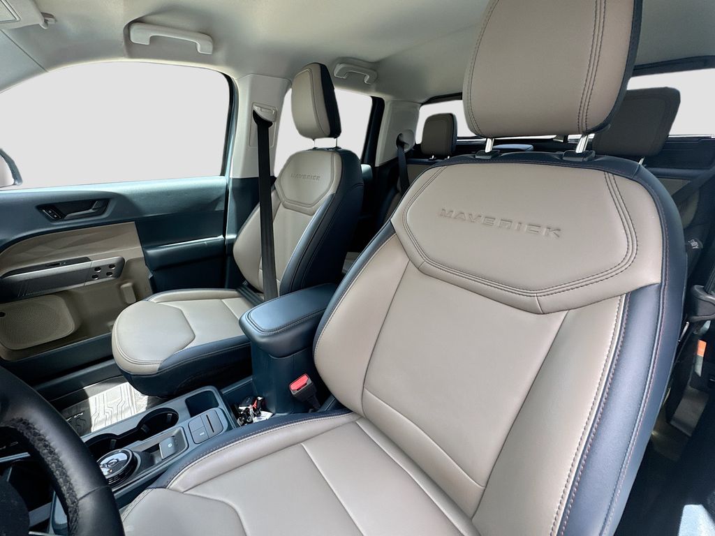 Used 2025 Gray Ford Lariat image 20