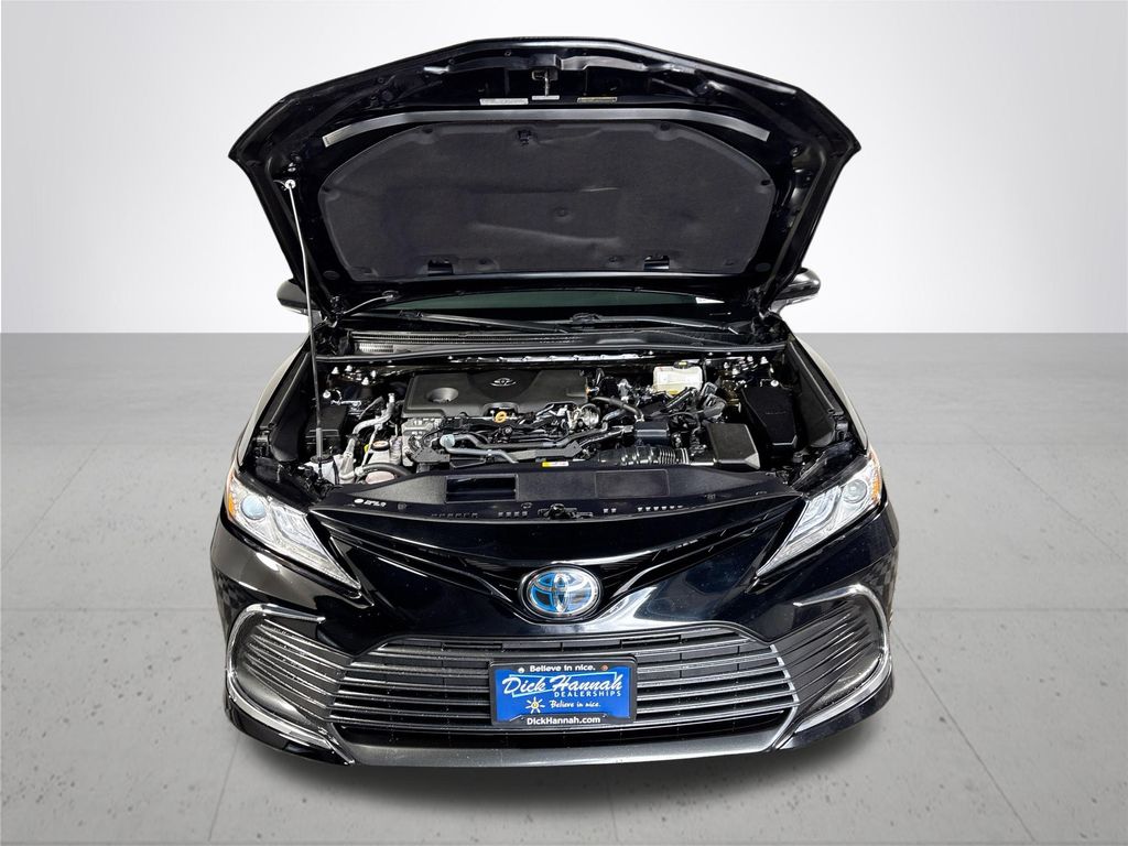 2024 Toyota Camry Hybrid XLE
