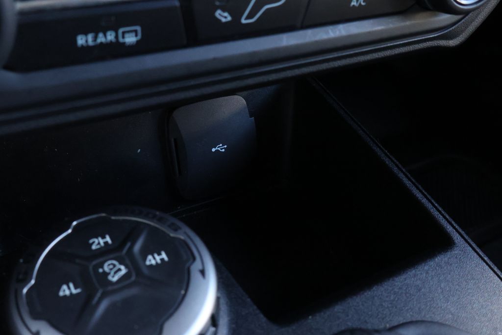 Thumbnail: 2022 Ford Bronco - 20