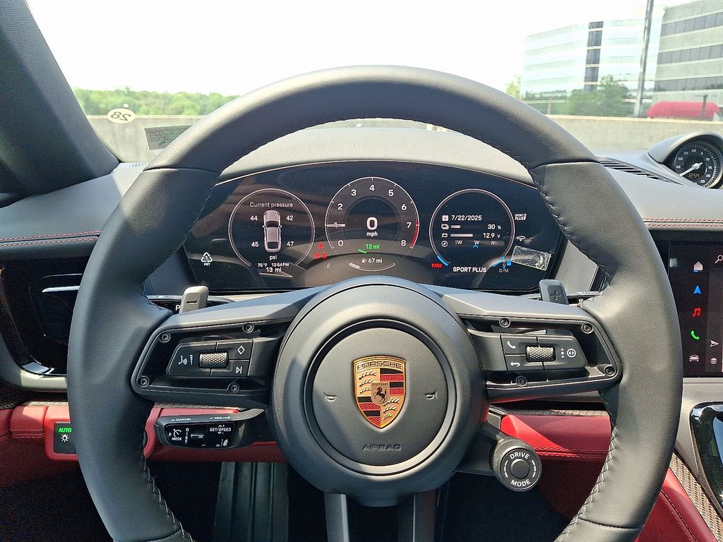 Thumbnail: 2025 Porsche Panamera - 22