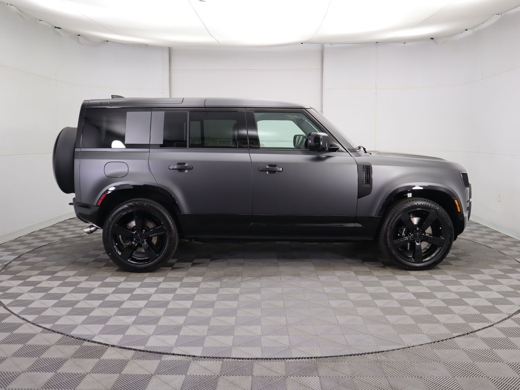 Thumbnail: 2026 Land Rover Defender - 4