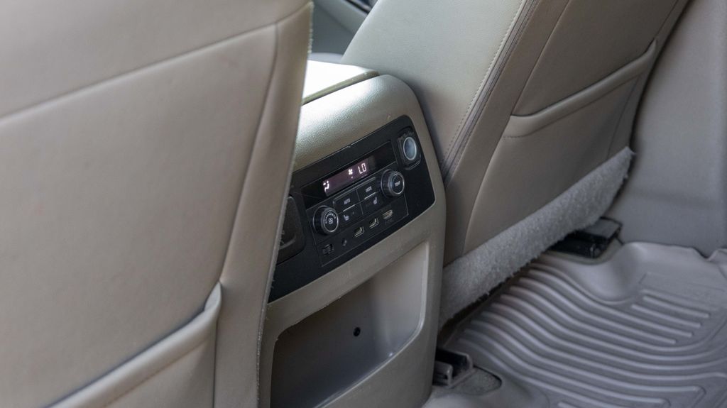 Used 2018 GMC Yukon XL SLT 4D Sport Utility