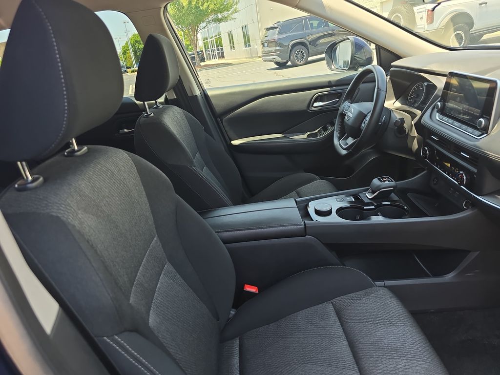 Used 2025 Nissan Rogue SUV