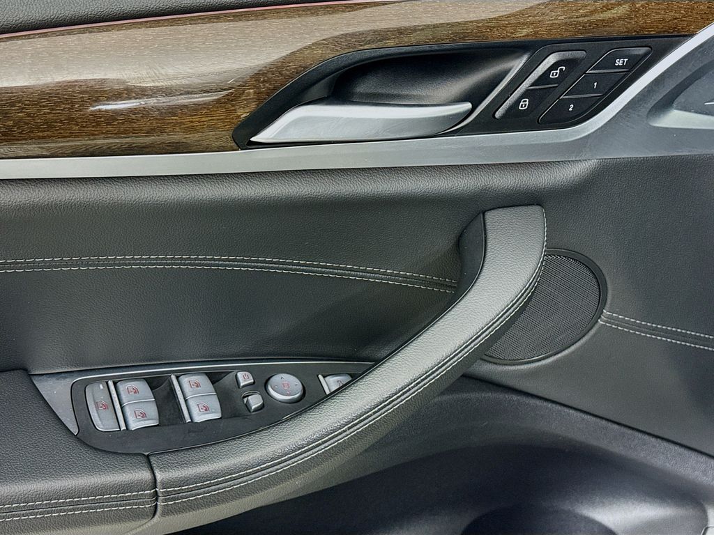 Thumbnail: 2021 BMW X3 - 24