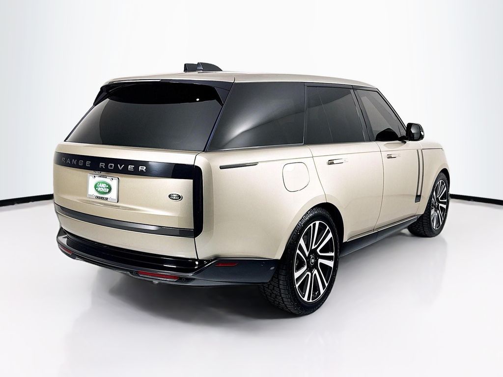Thumbnail: 2023 Land Rover Range Rover - 5