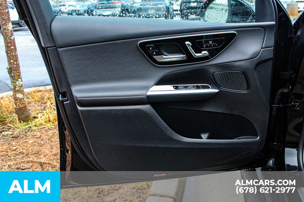Used 2026 Black Mercedes-Benz GLC 350e image 38