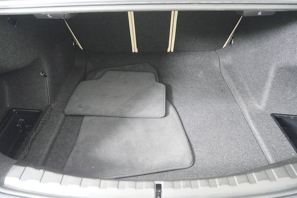 Thumbnail: 2024 BMW 3 Series - 17