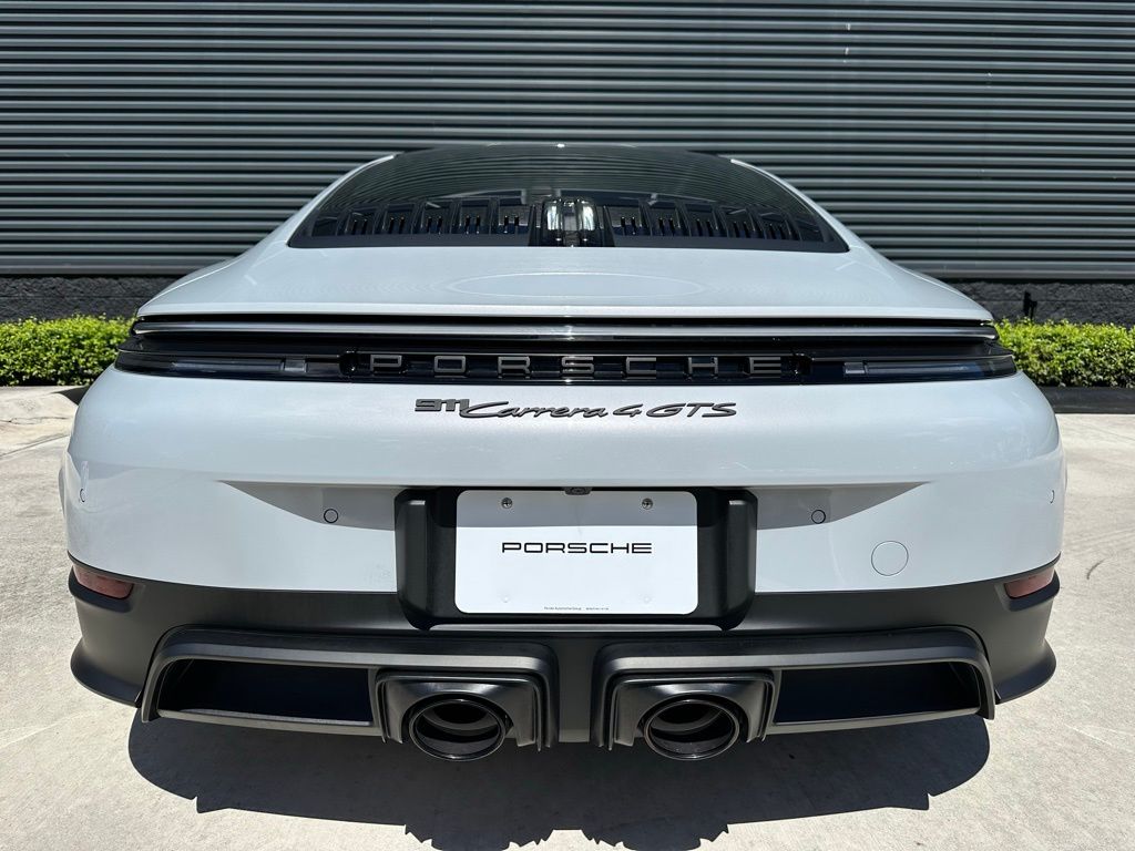 Thumbnail: 2025 Porsche 911 - 12