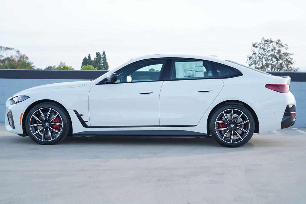 Thumbnail: 2026 BMW i4 - 4